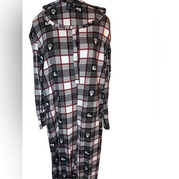 ⭐️ Sleep Studio Onesie- size medium - Picture 1 of 7